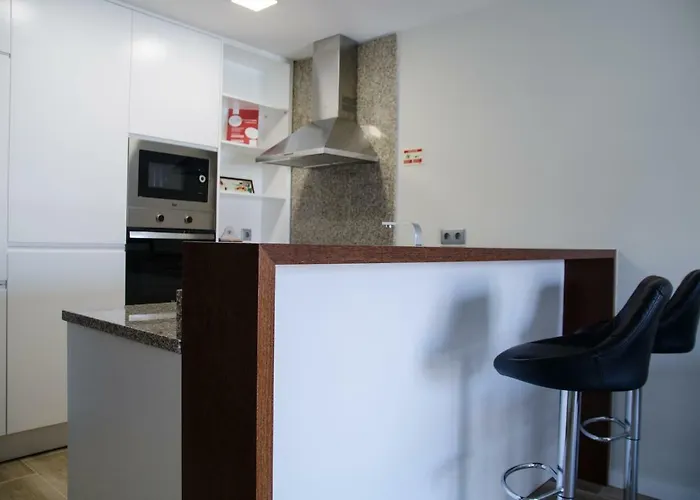 Central Inn * بونتي دي ليما